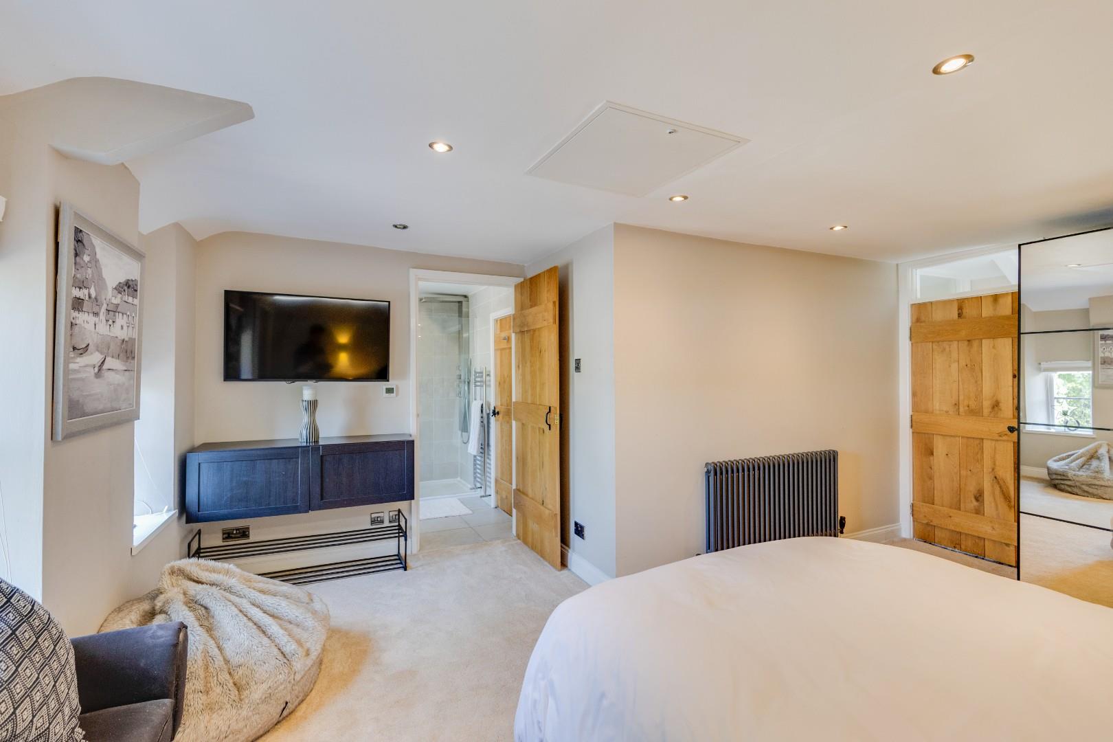 Foxleigh House, Trerhyngyll, Nr Cowbridge, Vale Of Glamorgan, CF71 7TN